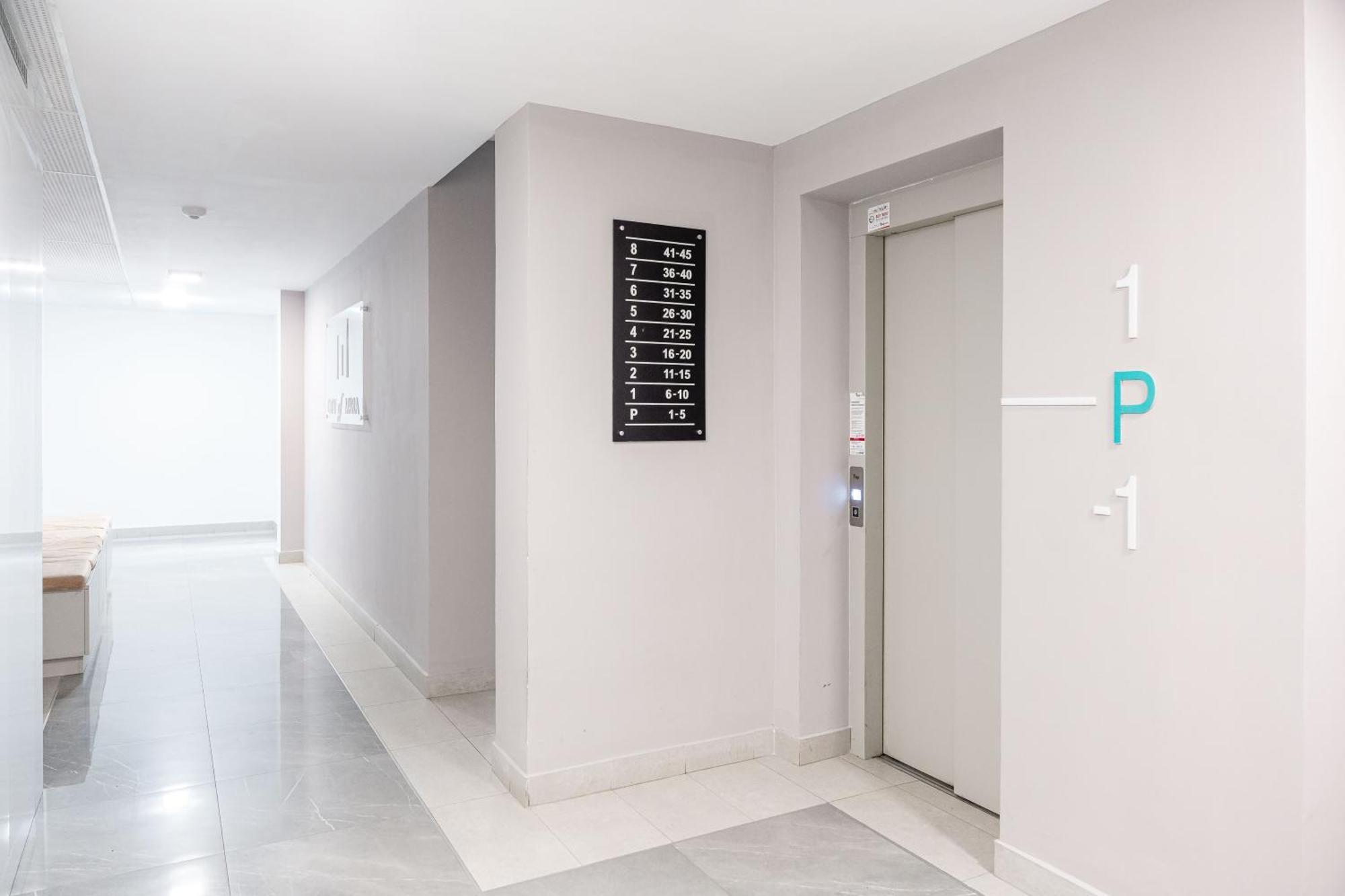 Modern Apollus Avenue - By Openhouse Apartment *