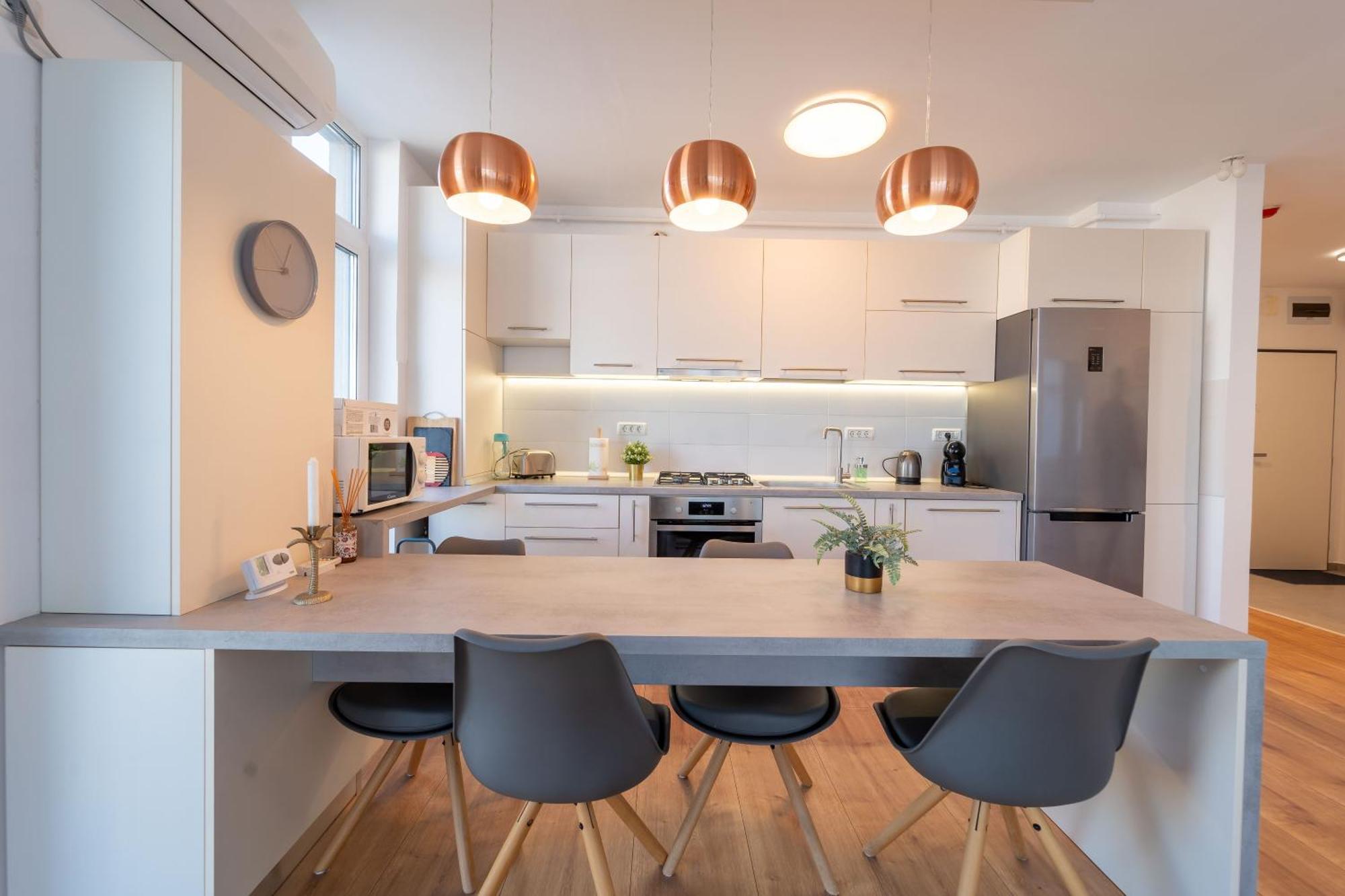 Modern Apollus Avenue - By Openhouse * Timişoara